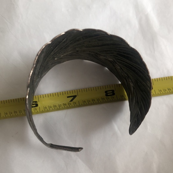 3/$15 Silver Bracelet bangles chunky feather cuff - Picture 6 of 7